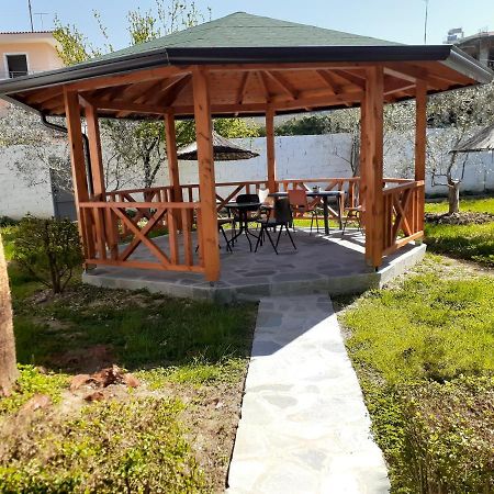 Villa Dede Nikolla Durrës Exteriör bild