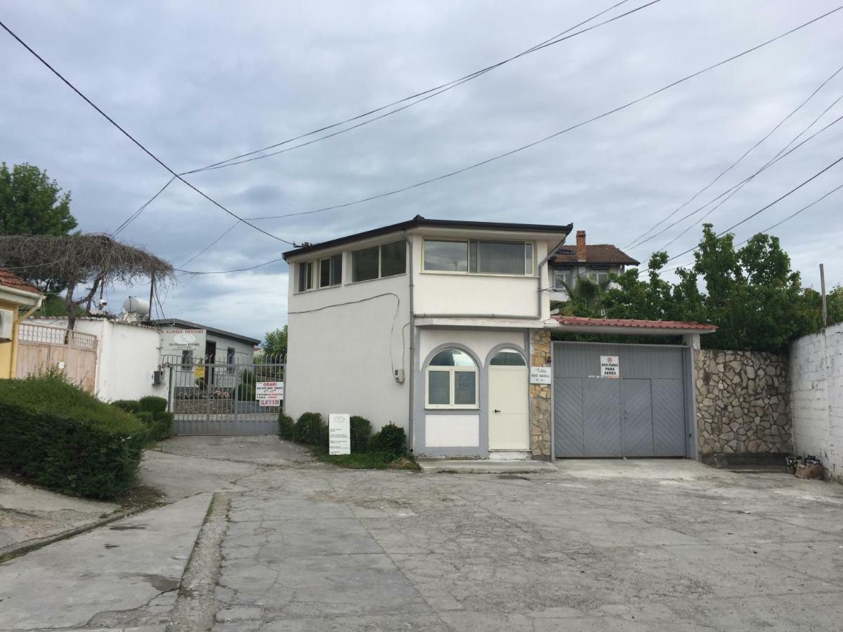 Villa Dede Nikolla Durrës Exteriör bild