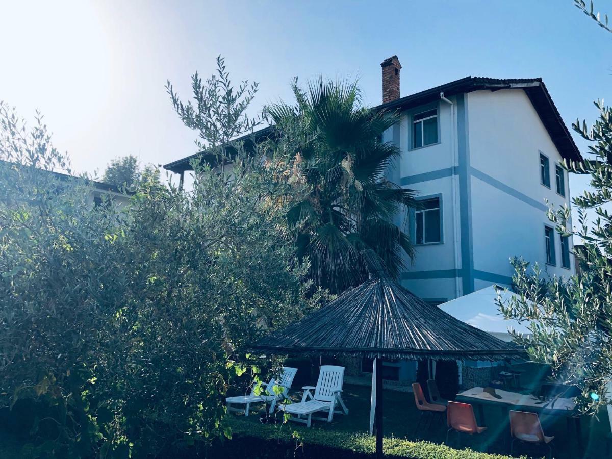 Villa Dede Nikolla Durrës Exteriör bild